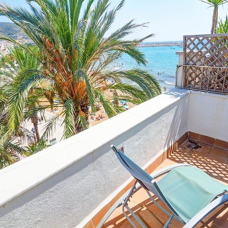 Port Alegre Attic By Hello Homes Sitges Eksteriør bilde